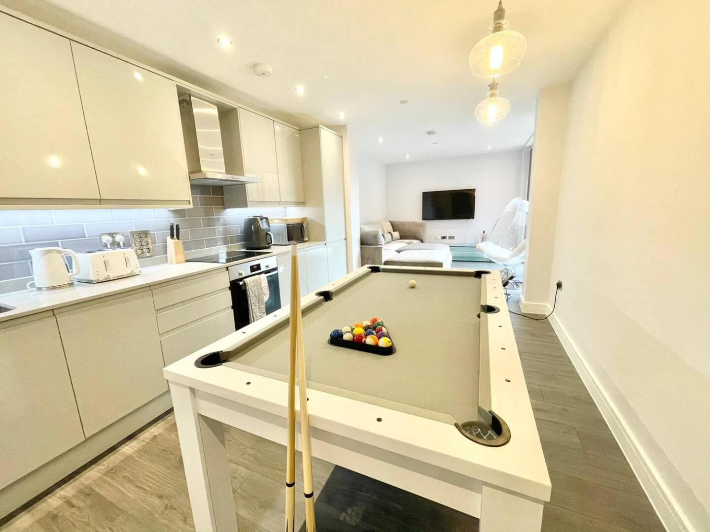 D & D Luxury Apartments Станмор Экстерьер фото